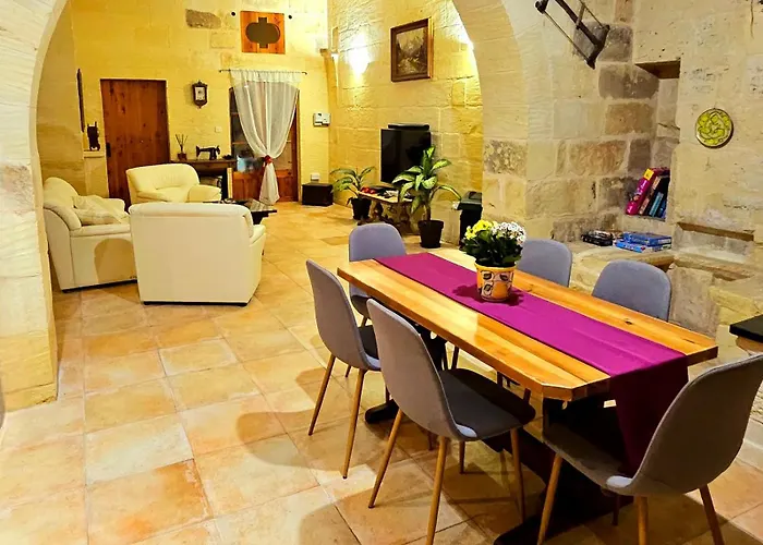 Traditional Gozo * Xaghra